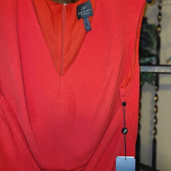 Adrianna Papell Sophiscated V-Neck Tie Waist Sheath Dress. - Picture 2 of 6